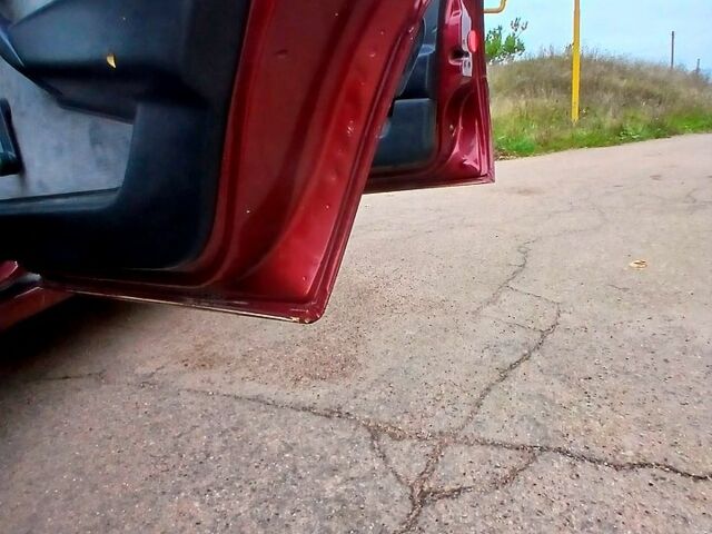 Опель Вектра 1995 в Коростене на Automoto.ua Красный Опель Вектра, объемом двигателя 2 л и пробегом 318 тыс. км за 2300 $, фото 4 на Automoto.ua