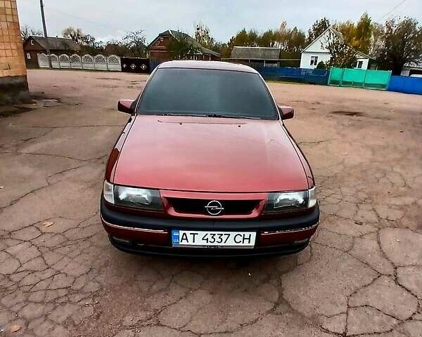Опель Вектра 1995 в Коростене на Automoto.ua Красный Опель Вектра, объемом двигателя 2 л и пробегом 318 тыс. км за 2300 $, фото 5 на Automoto.ua