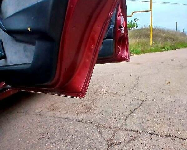 Опель Вектра 1995 в Коростене на Automoto.ua Красный Опель Вектра, объемом двигателя 2 л и пробегом 318 тыс. км за 2300 $, фото 3 на Automoto.ua