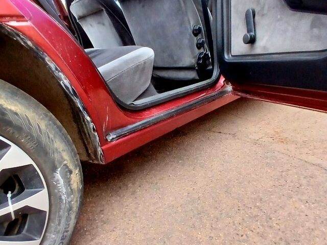 Опель Вектра 1995 в Коростене на Automoto.ua Красный Опель Вектра, объемом двигателя 2 л и пробегом 318 тыс. км за 2300 $, фото 3 на Automoto.ua