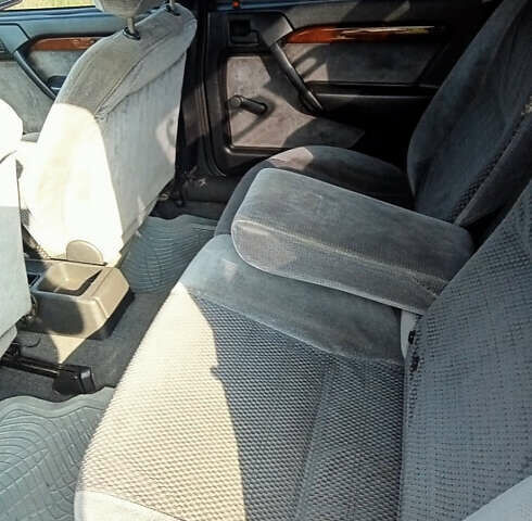 Опель Вектра 1995 в Ровно на Automoto.ua Красный Опель Вектра, объемом двигателя 1.8 л и пробегом 280 тыс. км за 1999 $, фото 6 на Automoto.ua