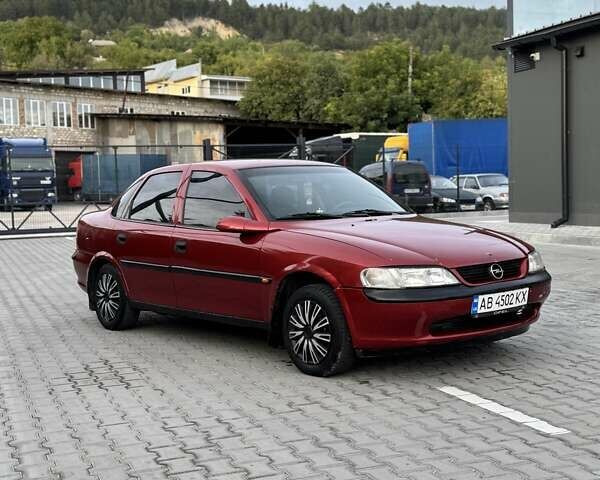 Красный Опель Вектра, объемом двигателя 1.6 л и пробегом 200 тыс. км за 2100 $, фото 11 на Automoto.ua