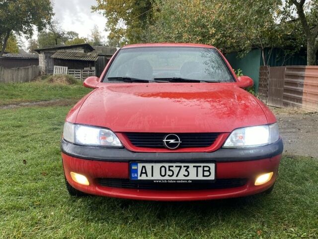 Червоний Опель Вектра, об'ємом двигуна 2 л та пробігом 259 тис. км за 3000 $, фото 1 на Automoto.ua
