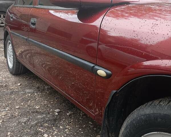 Червоний Опель Вектра, об'ємом двигуна 1.6 л та пробігом 250 тис. км за 2900 $, фото 5 на Automoto.ua