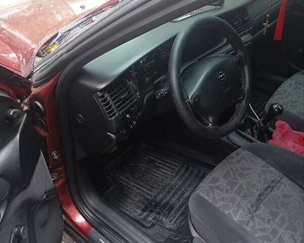 Червоний Опель Вектра, об'ємом двигуна 1.6 л та пробігом 250 тис. км за 2900 $, фото 11 на Automoto.ua