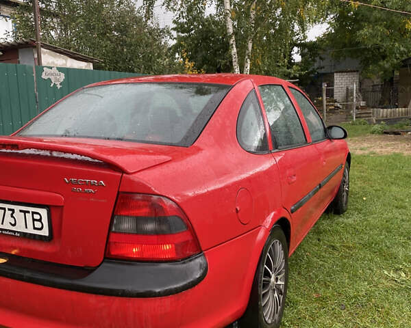 Красный Опель Вектра, объемом двигателя 2 л и пробегом 259 тыс. км за 3200 $, фото 7 на Automoto.ua