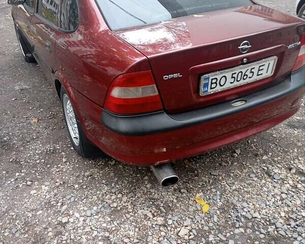 Червоний Опель Вектра, об'ємом двигуна 1.6 л та пробігом 250 тис. км за 2900 $, фото 8 на Automoto.ua