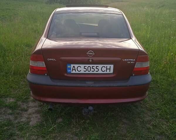 Красный Опель Вектра, объемом двигателя 1.8 л и пробегом 260 тыс. км за 3100 $, фото 1 на Automoto.ua