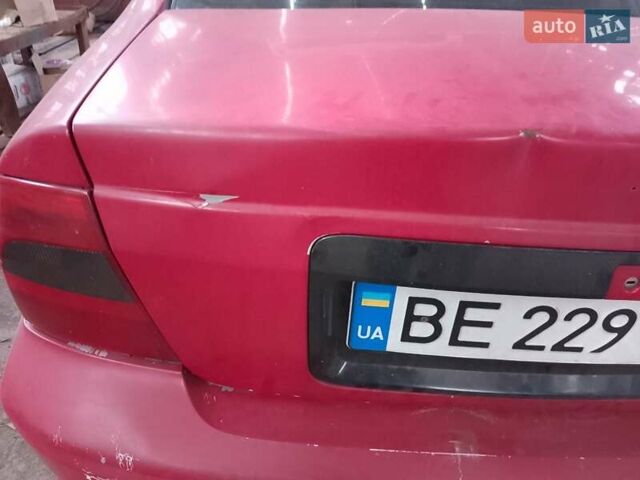 Червоний Опель Вектра, об'ємом двигуна 1.6 л та пробігом 217 тис. км за 1700 $, фото 1 на Automoto.ua