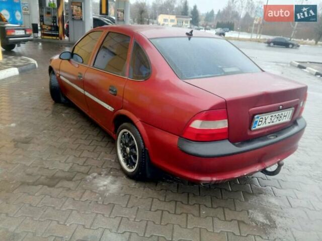 Красный Опель Вектра, объемом двигателя 1.6 л и пробегом 220 тыс. км за 1800 $, фото 6 на Automoto.ua