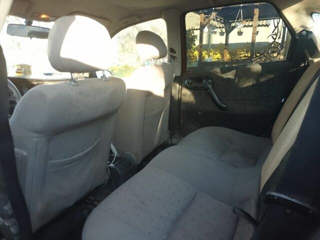 Червоний Опель Вектра, об'ємом двигуна 1.6 л та пробігом 216 тис. км за 2000 $, фото 6 на Automoto.ua