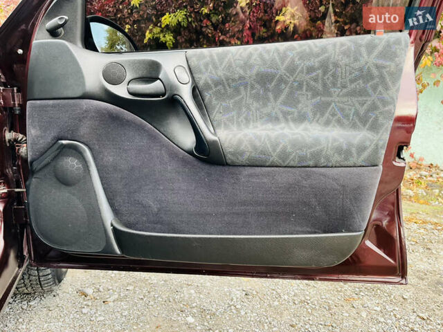 Опель Вектра 1997 в Каменское - Днепродзержинск на Automoto.ua Красный Опель Вектра, объемом двигателя 1.78 л и пробегом 350 тыс. км за 3499 $, фото 26 на Automoto.ua