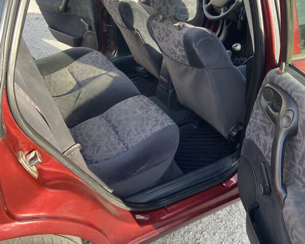 Красный Опель Вектра, объемом двигателя 1.6 л и пробегом 400 тыс. км за 2300 $, фото 12 на Automoto.ua