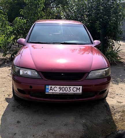 Червоний Опель Вектра, об'ємом двигуна 1.6 л та пробігом 0 тис. км за 1900 $, фото 2 на Automoto.ua