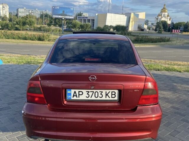 Червоний Опель Вектра, об'ємом двигуна 1.6 л та пробігом 400 тис. км за 2400 $, фото 2 на Automoto.ua