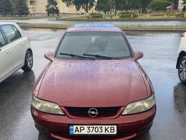 Червоний Опель Вектра, об'ємом двигуна 1.6 л та пробігом 400 тис. км за 2400 $, фото 4 на Automoto.ua