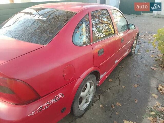 Червоний Опель Вектра, об'ємом двигуна 1.6 л та пробігом 217 тис. км за 1700 $, фото 6 на Automoto.ua