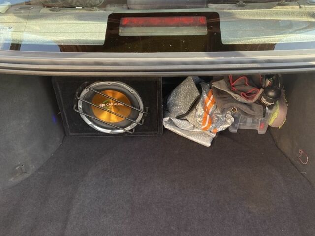 Червоний Опель Вектра, об'ємом двигуна 1.6 л та пробігом 400 тис. км за 2400 $, фото 5 на Automoto.ua