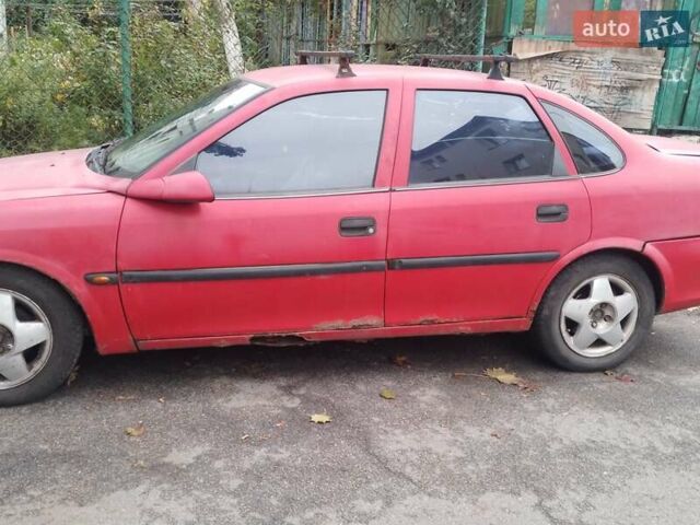 Красный Опель Вектра, объемом двигателя 0 л и пробегом 450 тыс. км за 800 $, фото 3 на Automoto.ua