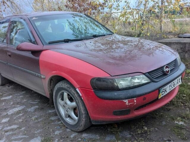 Красный Опель Вектра, объемом двигателя 1.8 л и пробегом 220 тыс. км за 950 $, фото 2 на Automoto.ua
