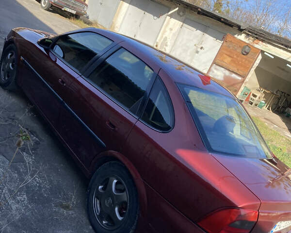 Червоний Опель Вектра, об'ємом двигуна 1.8 л та пробігом 287 тис. км за 2500 $, фото 5 на Automoto.ua