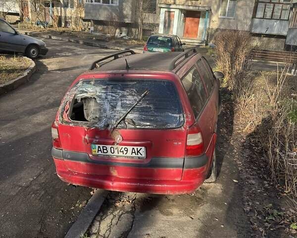 Красный Опель Вектра, объемом двигателя 0 л и пробегом 100 тыс. км за 600 $, фото 3 на Automoto.ua