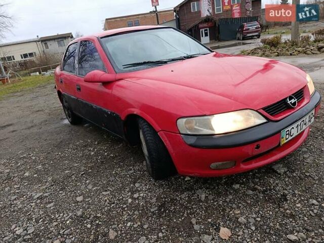 Красный Опель Вектра, объемом двигателя 1.6 л и пробегом 409 тыс. км за 1250 $, фото 5 на Automoto.ua