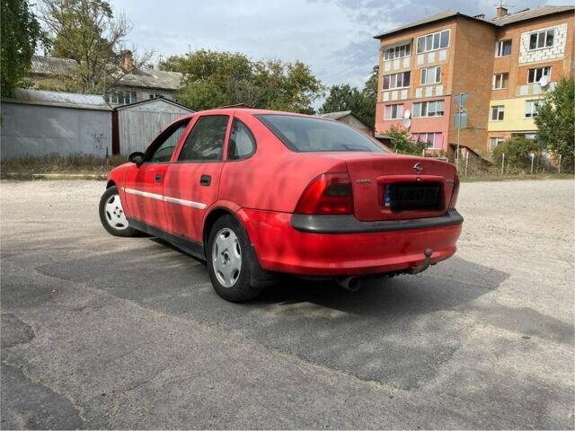 Червоний Опель Вектра, об'ємом двигуна 0 л та пробігом 250 тис. км за 900 $, фото 2 на Automoto.ua