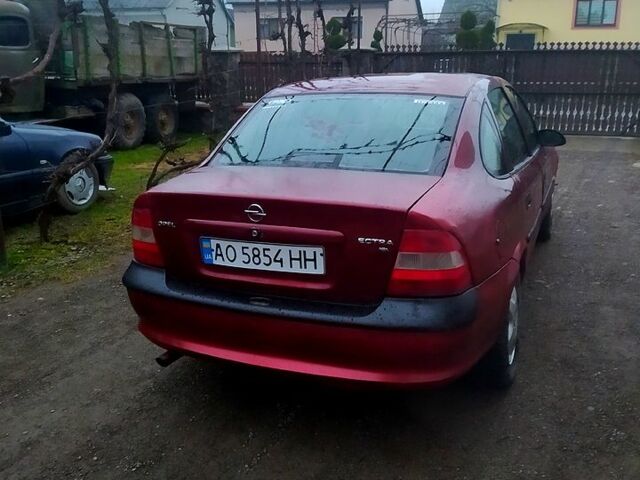 Красный Опель Вектра, объемом двигателя 1.6 л и пробегом 180 тыс. км за 1550 $, фото 7 на Automoto.ua
