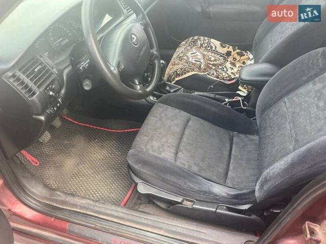 Красный Опель Вектра, объемом двигателя 1.6 л и пробегом 265 тыс. км за 3300 $, фото 21 на Automoto.ua
