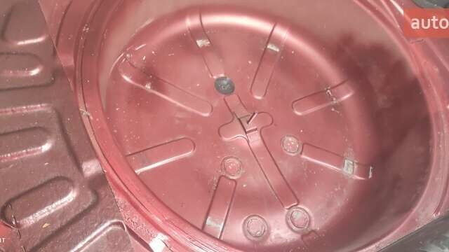 Красный Опель Вектра, объемом двигателя 1.8 л и пробегом 280 тыс. км за 2750 $, фото 5 на Automoto.ua