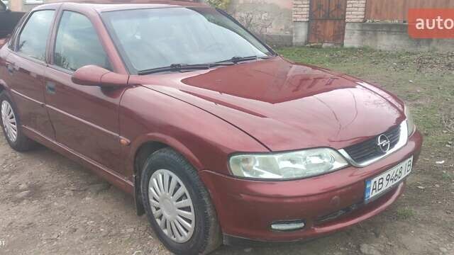 Красный Опель Вектра, объемом двигателя 1.8 л и пробегом 280 тыс. км за 2750 $, фото 3 на Automoto.ua