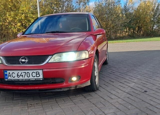 Опель Вектра 2001 в Нововолынск на Automoto.ua Красный Опель Вектра, объемом двигателя 2 л и пробегом 275 тыс. км за 1950 $, фото 1 на Automoto.ua