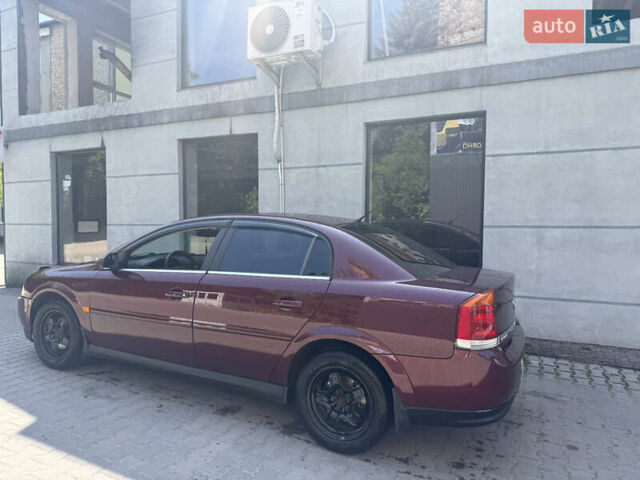Червоний Опель Вектра, об'ємом двигуна 2.2 л та пробігом 280 тис. км за 4000 $, фото 2 на Automoto.ua