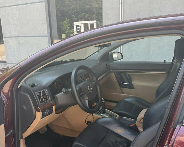 Червоний Опель Вектра, об'ємом двигуна 2.2 л та пробігом 280 тис. км за 4000 $, фото 3 на Automoto.ua