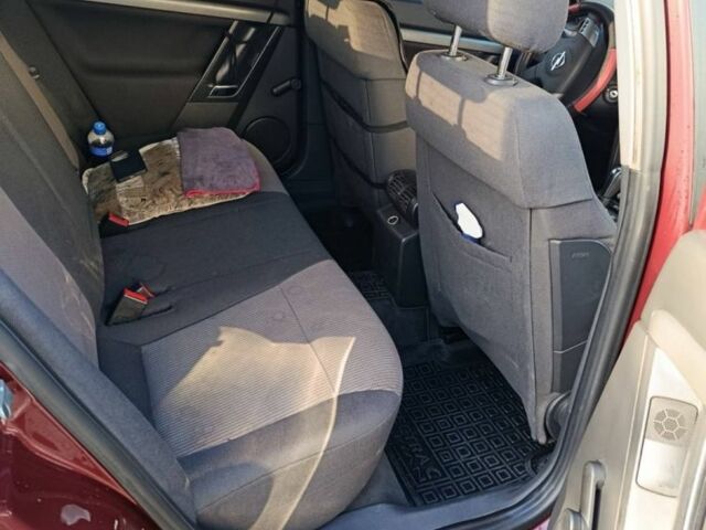 Красный Опель Вектра, объемом двигателя 2 л и пробегом 394 тыс. км за 2000 $, фото 3 на Automoto.ua