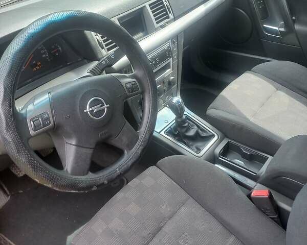 Червоний Опель Вектра, об'ємом двигуна 2 л та пробігом 278 тис. км за 2290 $, фото 13 на Automoto.ua