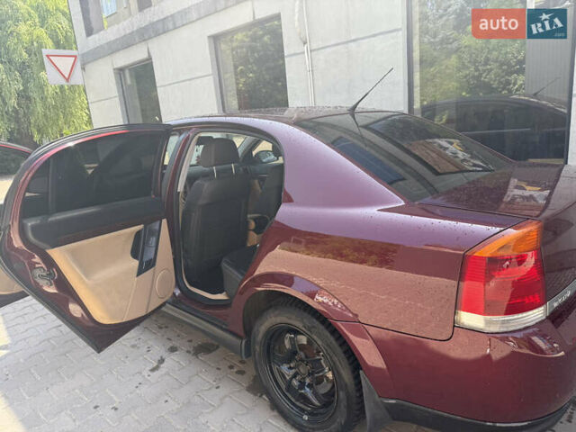 Червоний Опель Вектра, об'ємом двигуна 2.2 л та пробігом 280 тис. км за 4000 $, фото 10 на Automoto.ua