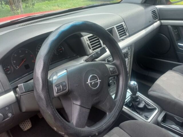 Червоний Опель Вектра, об'ємом двигуна 2 л та пробігом 230 тис. км за 2150 $, фото 11 на Automoto.ua