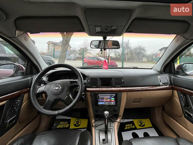 Красный Опель Вектра, объемом двигателя 2.2 л и пробегом 284 тыс. км за 4299 $, фото 9 на Automoto.ua