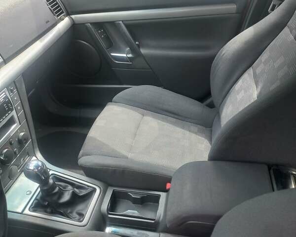 Червоний Опель Вектра, об'ємом двигуна 2 л та пробігом 278 тис. км за 2290 $, фото 11 на Automoto.ua