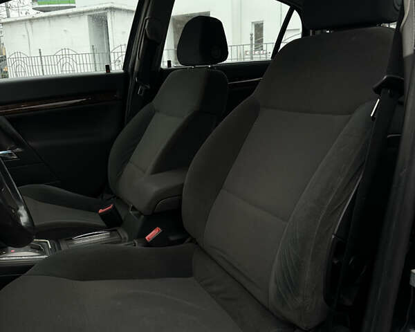 Красный Опель Вектра, объемом двигателя 2.2 л и пробегом 238 тыс. км за 4499 $, фото 19 на Automoto.ua