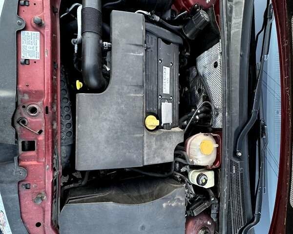 Красный Опель Вектра, объемом двигателя 2.2 л и пробегом 158 тыс. км за 5200 $, фото 20 на Automoto.ua