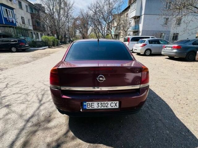 Красный Опель Вектра, объемом двигателя 1.8 л и пробегом 210 тыс. км за 2850 $, фото 4 на Automoto.ua