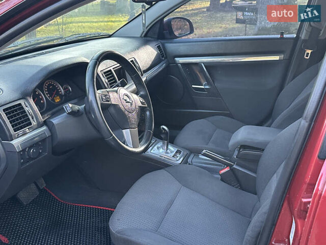 Червоний Опель Вектра, об'ємом двигуна 1.8 л та пробігом 227 тис. км за 3999 $, фото 10 на Automoto.ua