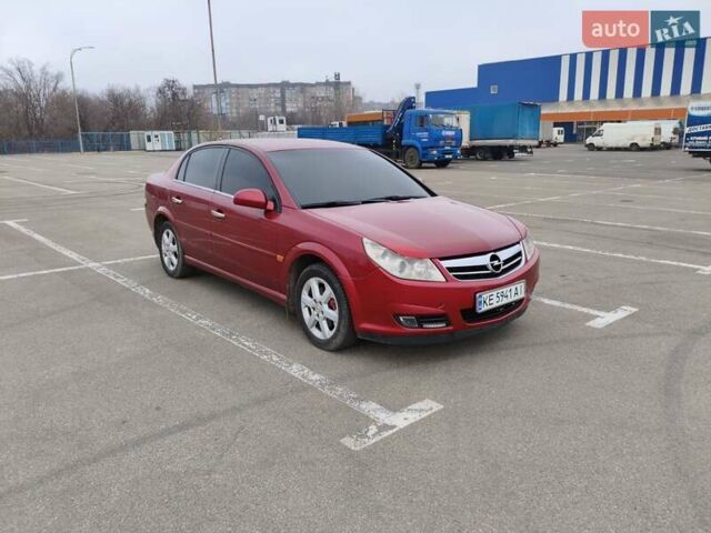 Красный Опель Вектра, объемом двигателя 2.2 л и пробегом 280 тыс. км за 4999 $, фото 1 на Automoto.ua