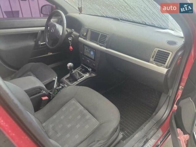 Опель Вектра 2006 в Кривом Роге на Automoto.ua Красный Опель Вектра, объемом двигателя 2.2 л и пробегом 290 тыс. км за 4800 $, фото 7 на Automoto.ua