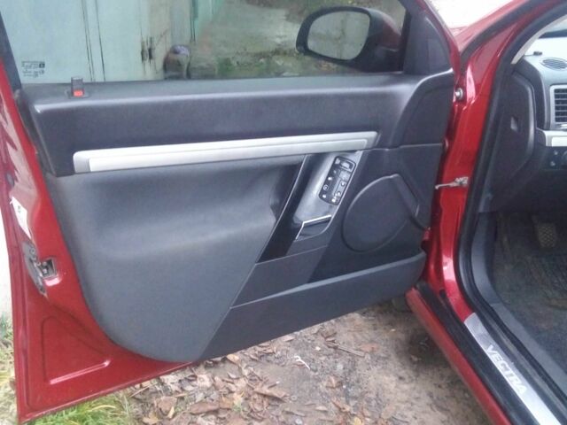 Красный Опель Вектра, объемом двигателя 1.6 л и пробегом 104 тыс. км за 4500 $, фото 5 на Automoto.ua