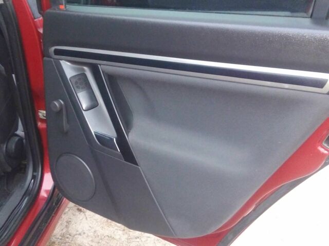 Красный Опель Вектра, объемом двигателя 1.6 л и пробегом 104 тыс. км за 4500 $, фото 8 на Automoto.ua