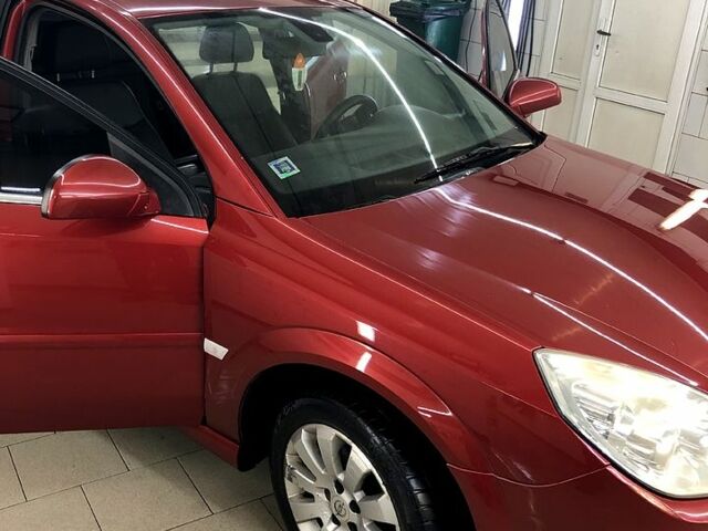 Червоний Опель Вектра, об'ємом двигуна 1.8 л та пробігом 370 тис. км за 5000 $, фото 4 на Automoto.ua